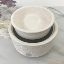 Load image into Gallery viewer, CERAMIC 3-IN-1 WAX MELT WARMER BURNER (WHITE LEAVES DESIGN)