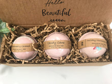 Load image into Gallery viewer, HOLIDAY BATH BOMBS SET
